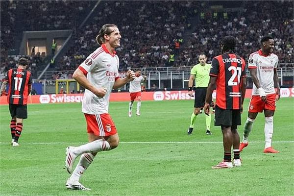 Europa League: Benfica over Milan, Sunderland wins