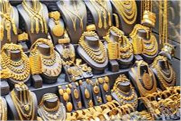 Gold prices rise after $30 gain