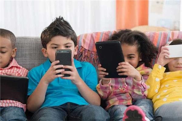 Govt response on social media bans for children