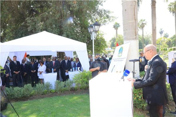 Cairo Governor Unveils Dr. Neto Bust