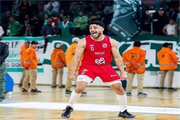 Amr Zahran suspended and fined over match incident