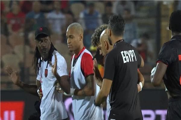 Hossam Hassan and Sissé Clash Details