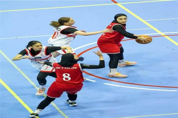 سيدات سلة الأهلي يتفوقن على الزمالك 103-42