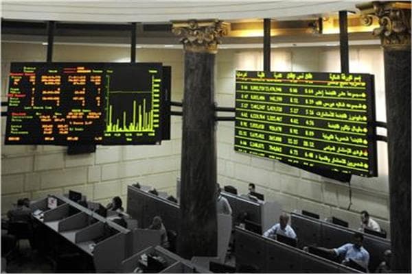Egyptian stocks advance at session start