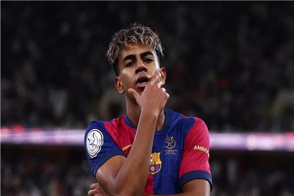 لامين يامال يشيد بمنتخب مصر ونجومه