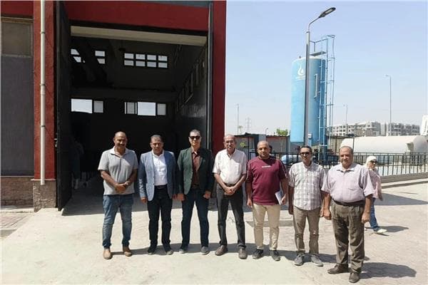 Housing Minister reviews Cairo sanitation plans