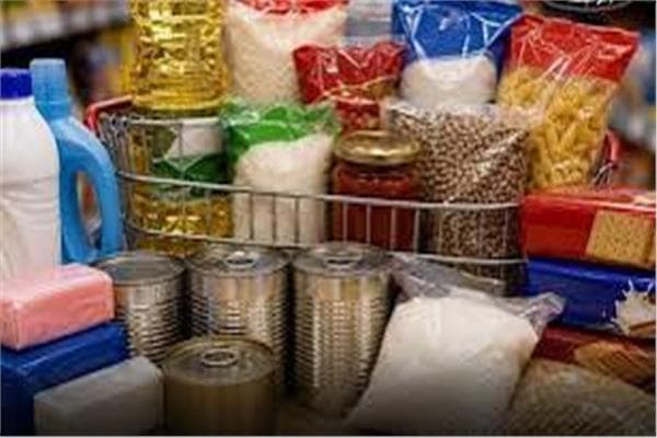 التموين يراقب التزام المنافذ بمبادرة خفض الأسعار