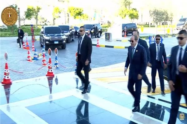 President Sisi attends African Summit session