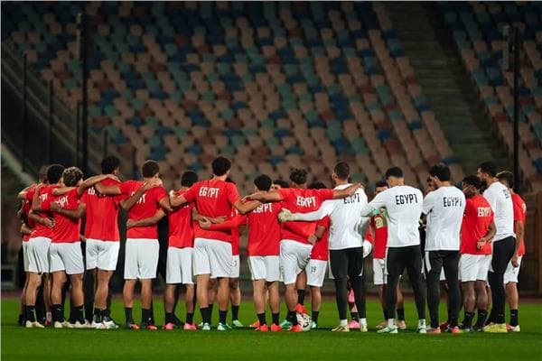 حكام جزائريون لمباراة مصر وجنوب أفريقيا