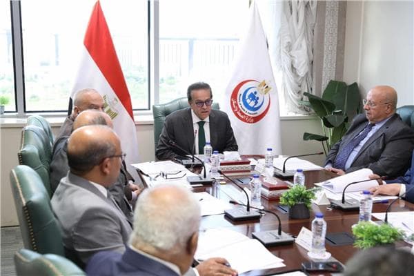 Health Minister leads Board meeting