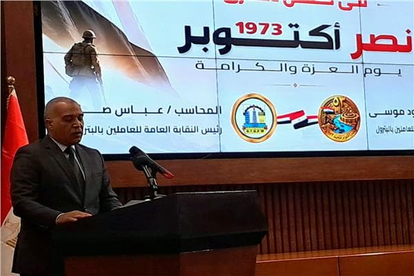 Abbas Saber: Oil workers are builders of the new republic