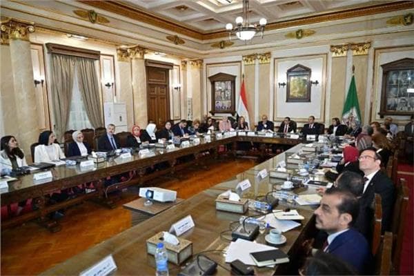 Cairo University discusses economic sector for Egypt Forum
