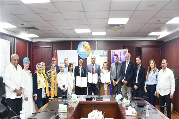 مياه الجيزة توقع تعاون مع ليونز مصر لدعم الأسر الأولى