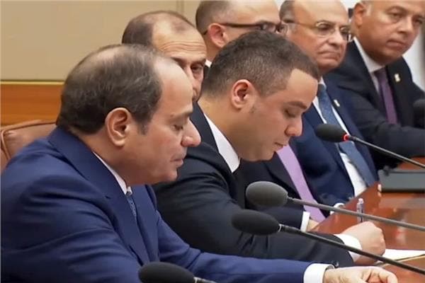 السيسي من سول: استثمارات كورية لدعم الصناعات في مصر