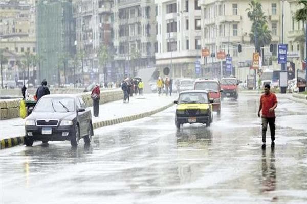 تحذير من انخفاض الحرارة وضرورة الحذر من الرياح