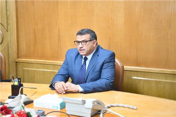 محافظ قنا يرفع حالة الطوارئ لمواجهة الطقس