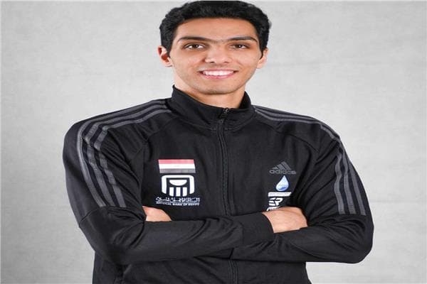 وزير الرياضة يهنئ عيسى بالميدالية البرونزية