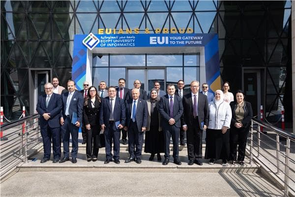 Egypt University discusses digital progress