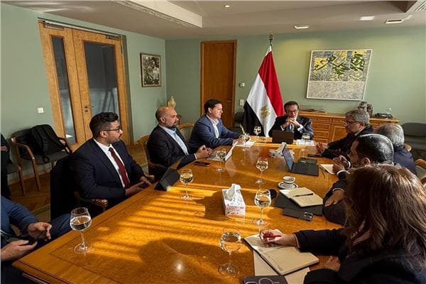 Health Minister signs digital partnership