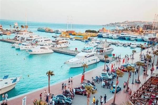 ارتفاع إيرادات السياحة إلى 18.4 مليار دولار