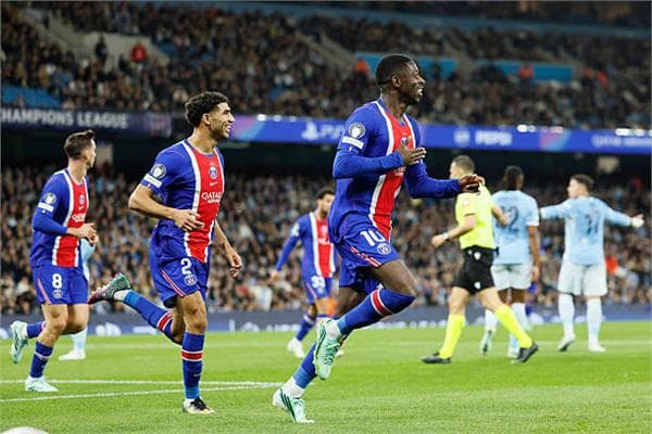 PSG leads City 3-0 at half