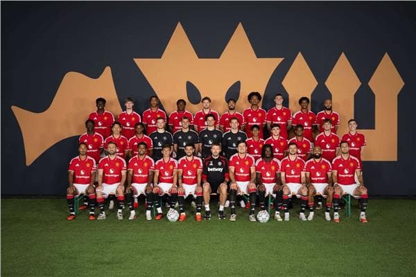 Manchester United considers player suspension