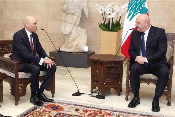 Tamim Khallaf presents credentials as Egypt's ambassador to Lebanon