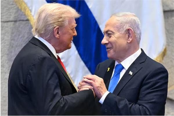 ترامب يدعم نتنياهو ويصفه بالمحارب