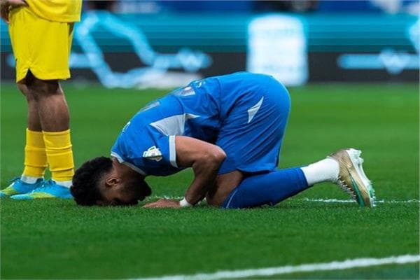 Al Hilal regains top spot with tough win