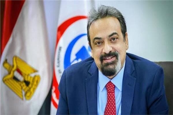 الصحة تؤكد أهمية الكوادر الطبية وتوطين صناعة الدواء
