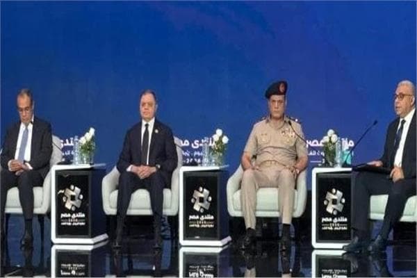 وزير الداخلية يعلن القضاء على سرقات السيارات واستعادة الأمن في مصر