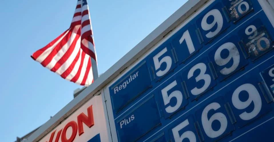 Iran advises Americans to stockpile fuel ahead