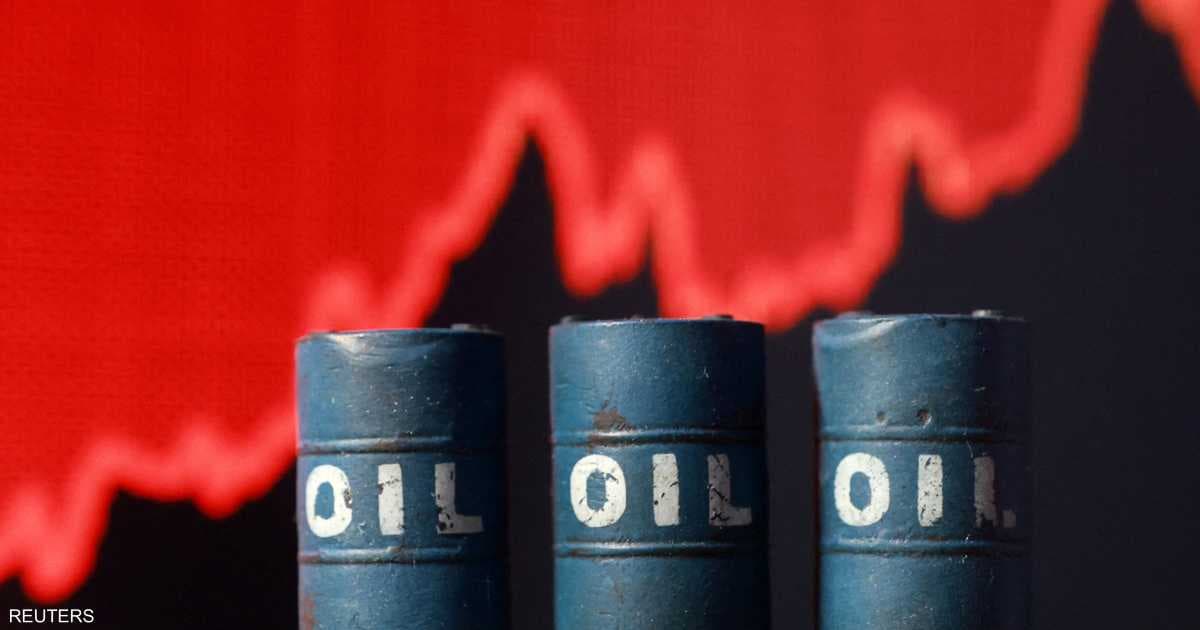 أبو عاقلة: أسواق تسعر نقص المعروض وارتفاع المشتقات