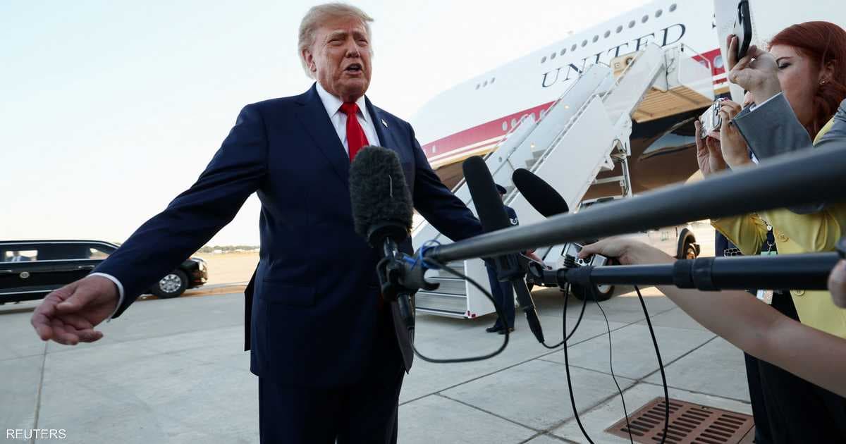 Trump urges Fed to cut rates below 1%