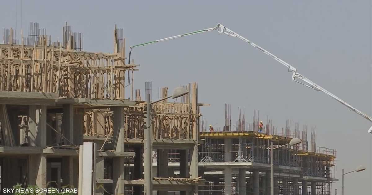 مصر تستعرض عقود المشروعات العقارية لضبط السوق