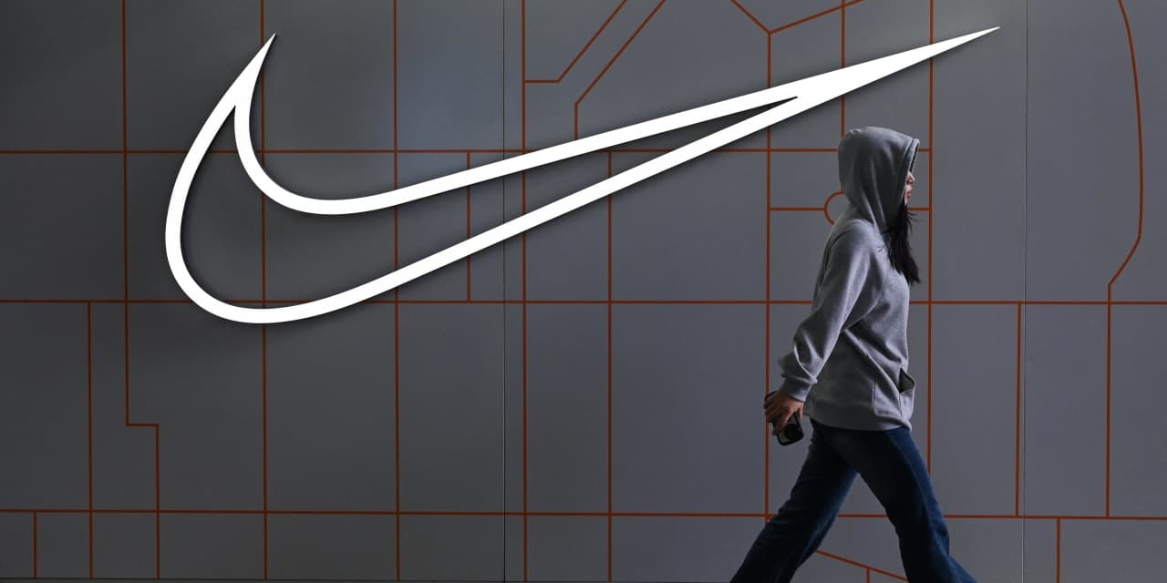 Nike terminates China's online deal