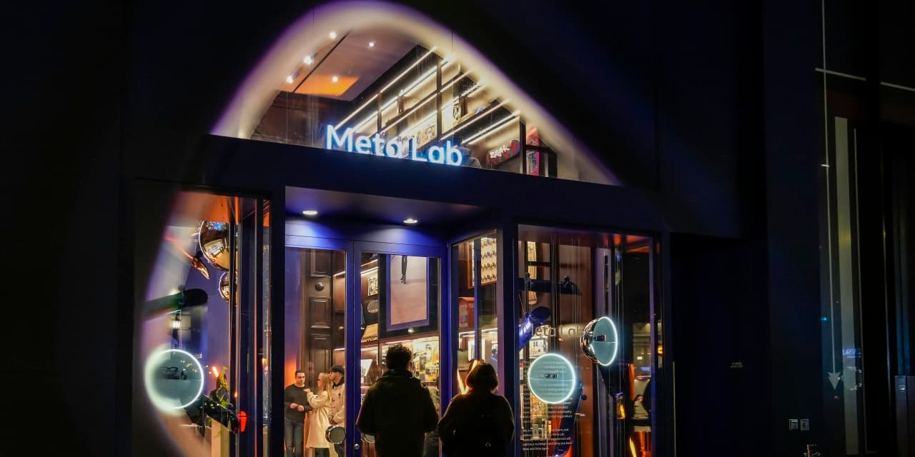 Meta Shares Fall 10% on Higher AI Expenses