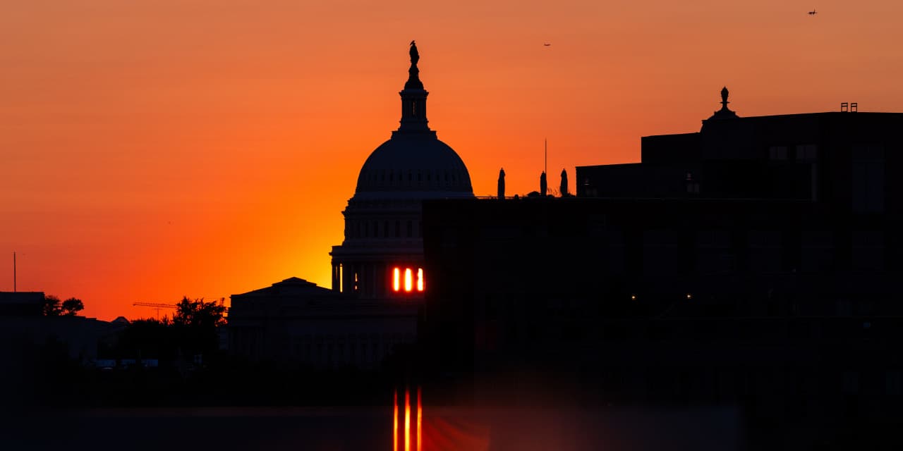 US Budget Deficit Reaches Nearly $2T