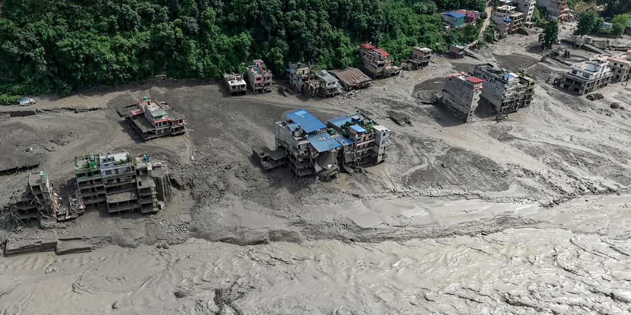 Nepal Tibet Floods After Ice-Rock Slip