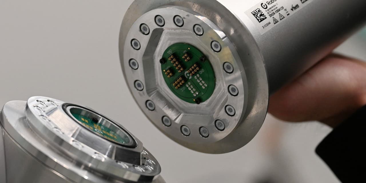 شركة الروبوتات RobCo تقدر بمليار دولار