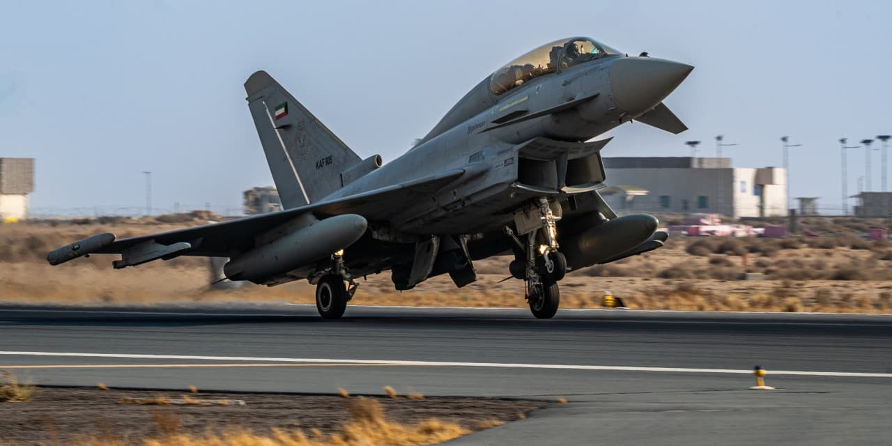 Bahrain Kuwait Strike Iran in Gulf