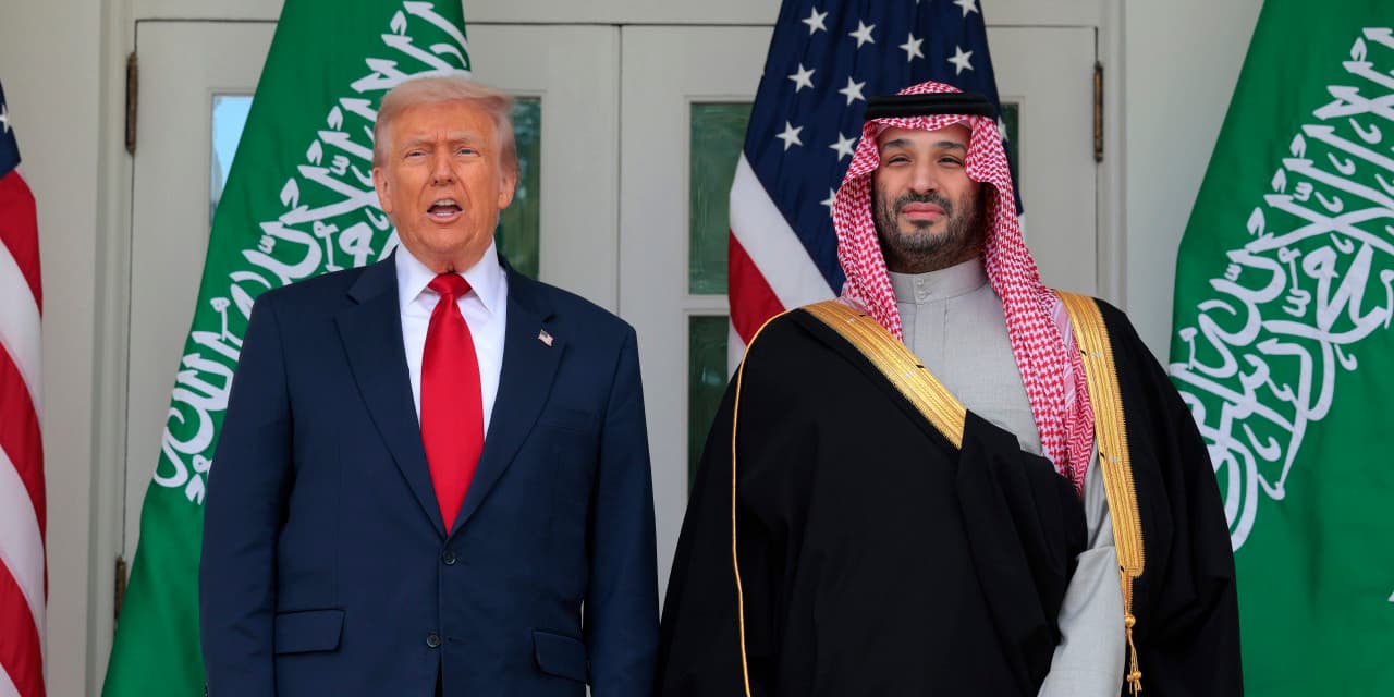 ترامب يوافق على اتفاق نووي مع السعودية