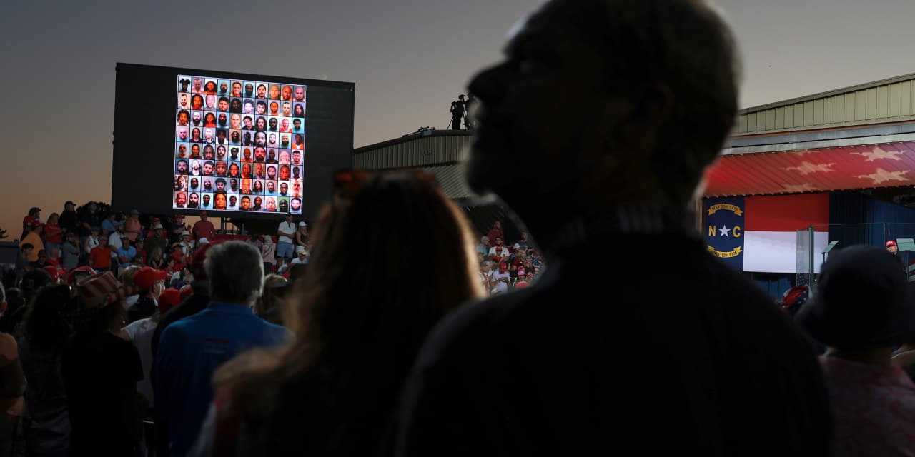 Republicans Focus on Cultural Issues Near Election