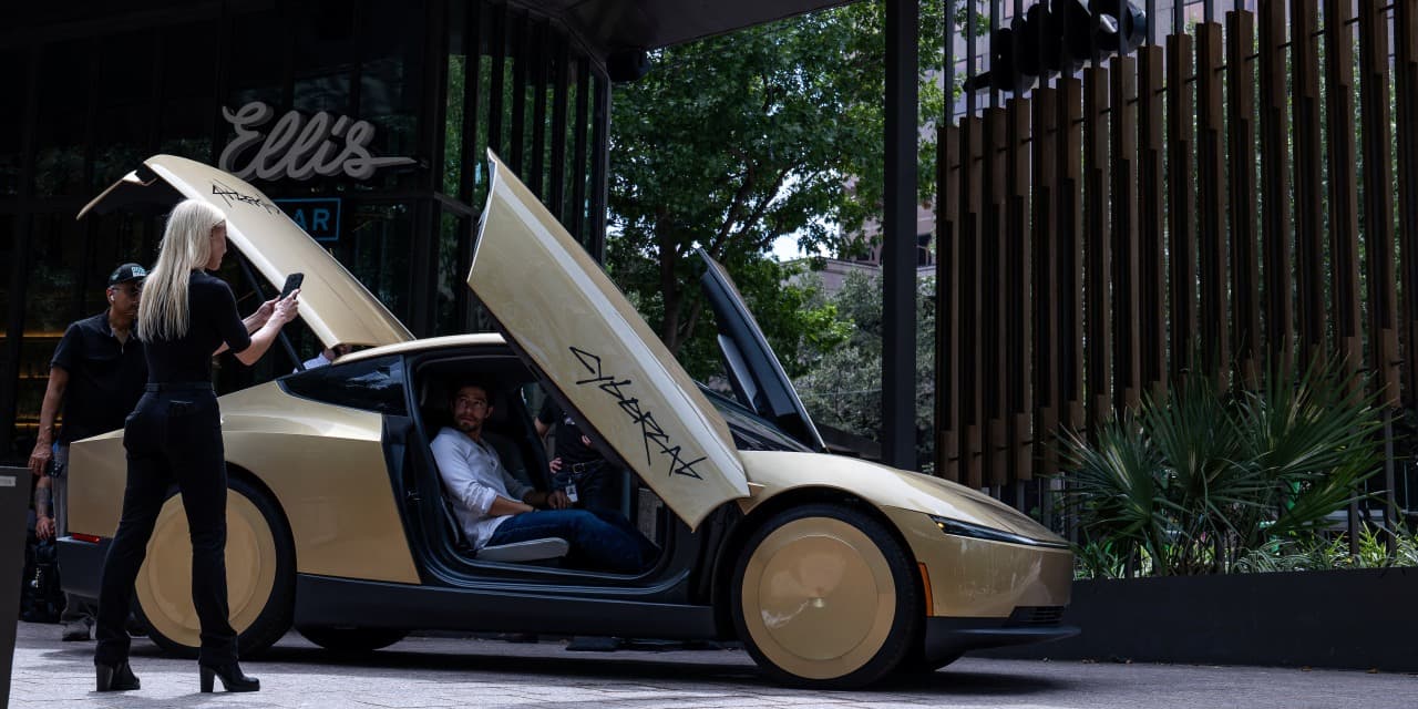 Tesla Cybercabs Launch in Austin
