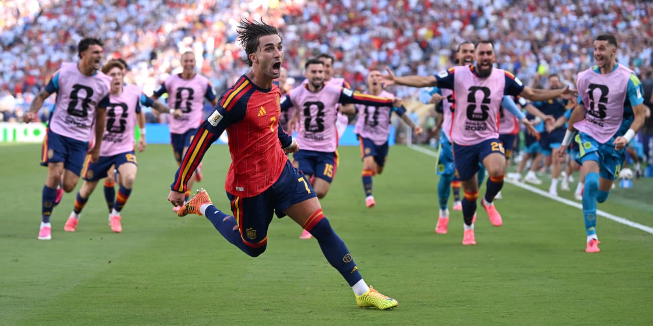 Spain beats Argentina for second World Cup