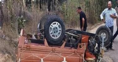 Two men hurt in canal tuk-tuk crash
