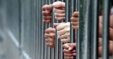 شقيقان في سوهاج يواجهان تهم قتل الزوجة وأشخاص آخرين