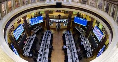 Stock market sees high turnout with liquidity up 24 percent