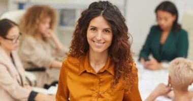خطة التنمية لتعزيز مشاركة المرأة في السوق
