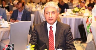 وزير السياحة يفتتح قبة السلطان الأشرف ويؤكد الترميم